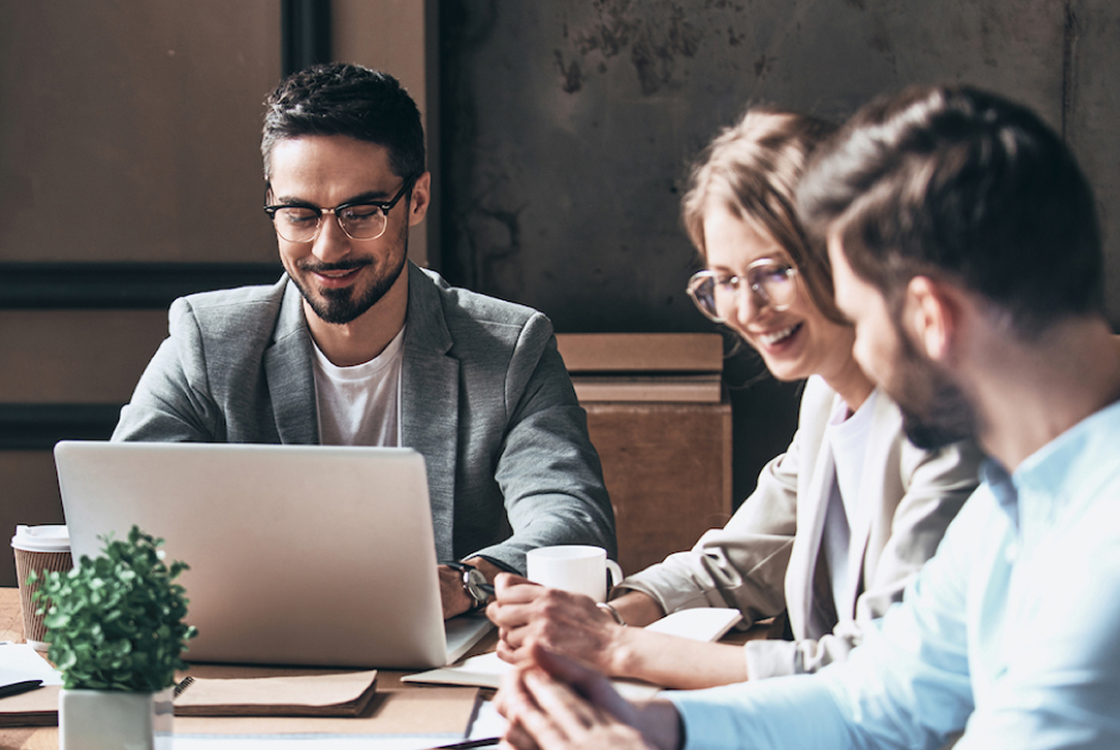 GrowthMotiveSystems Team at Work